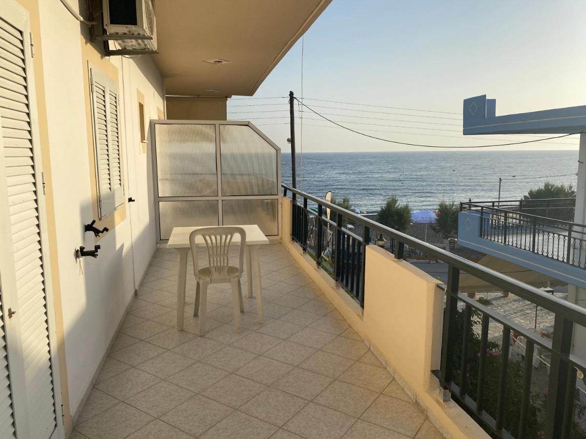 Sindonia Beach Apartment'S Psari Forada Exterior foto